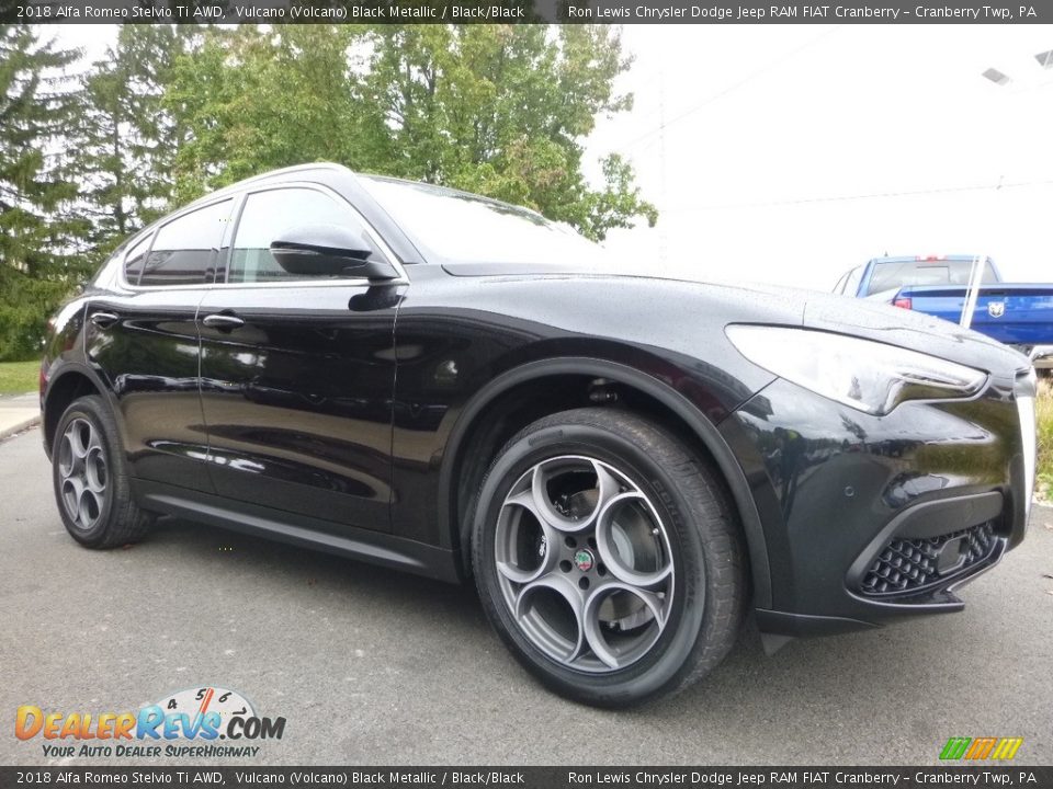 2018 Alfa Romeo Stelvio Ti AWD Vulcano (Volcano) Black Metallic / Black/Black Photo #11