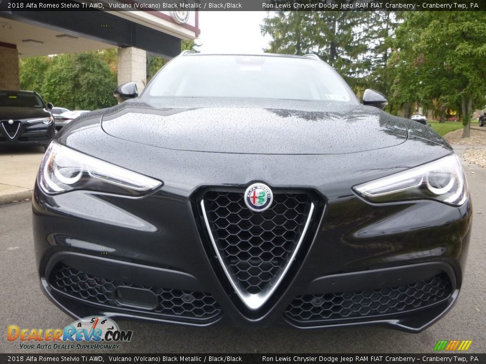 2018 Alfa Romeo Stelvio Ti AWD Vulcano (Volcano) Black Metallic / Black/Black Photo #12