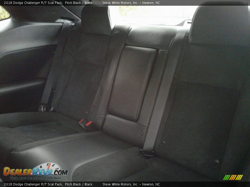 2018 Dodge Challenger R/T Scat Pack Pitch Black / Black Photo #11