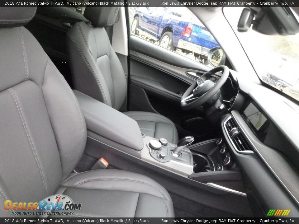 2018 Alfa Romeo Stelvio Ti AWD Vulcano (Volcano) Black Metallic / Black/Black Photo #14