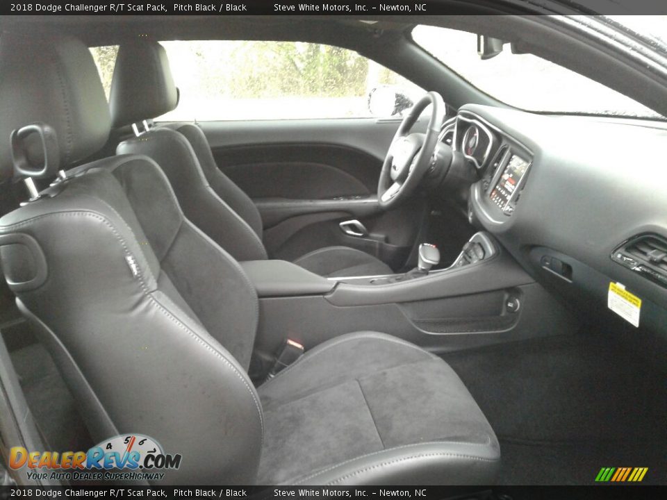 2018 Dodge Challenger R/T Scat Pack Pitch Black / Black Photo #14