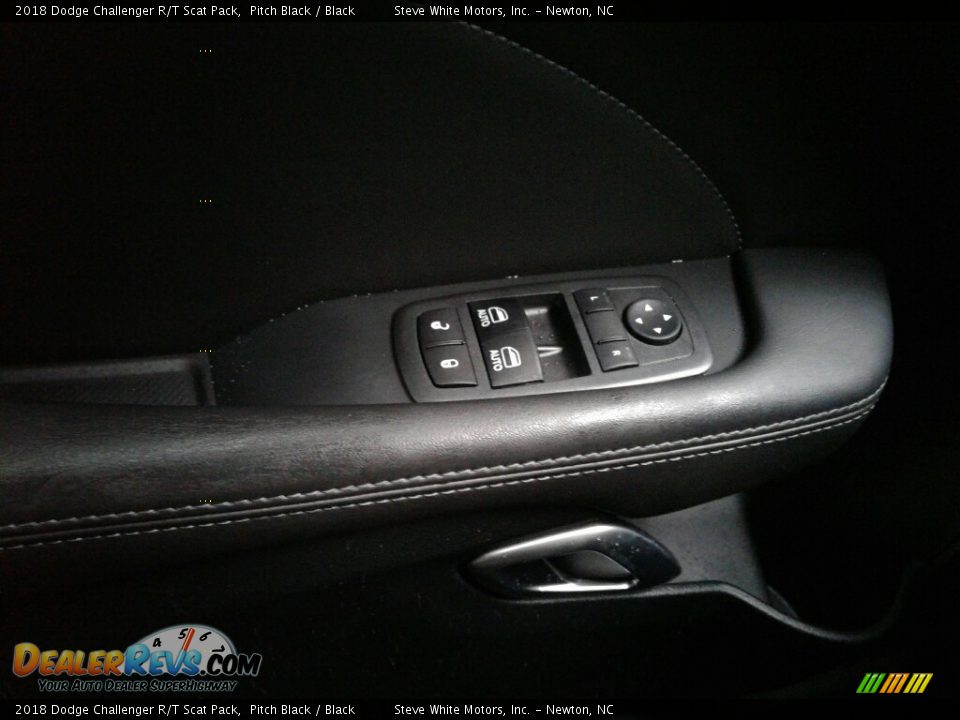 2018 Dodge Challenger R/T Scat Pack Pitch Black / Black Photo #15