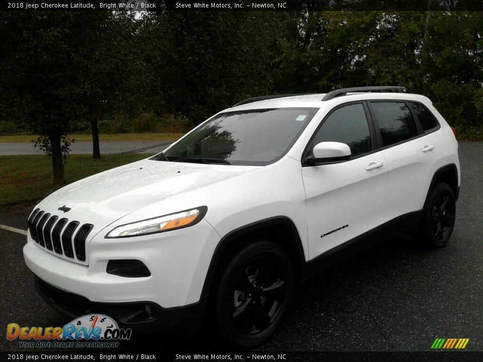 2018 Jeep Cherokee Latitude Bright White / Black Photo #2