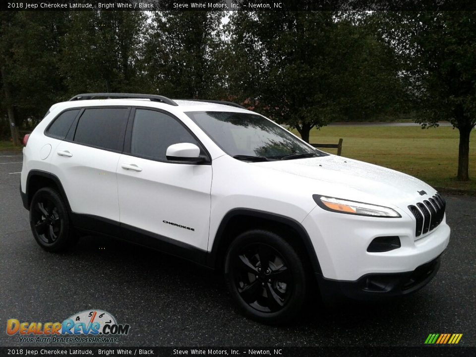 2018 Jeep Cherokee Latitude Bright White / Black Photo #4