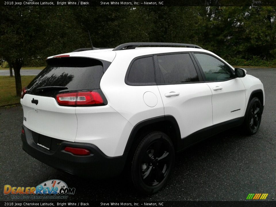2018 Jeep Cherokee Latitude Bright White / Black Photo #6