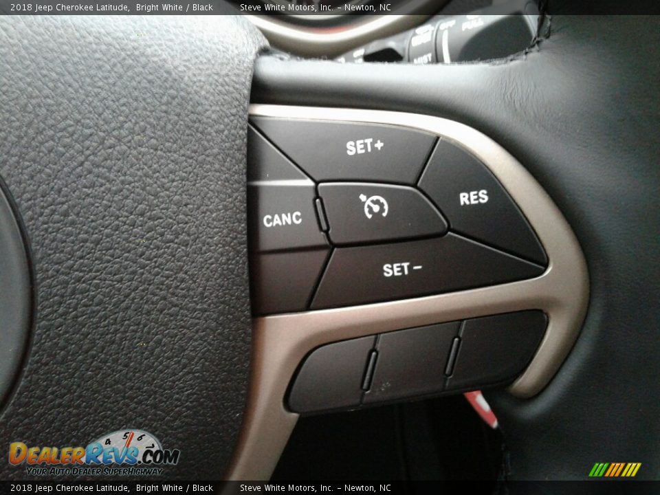 2018 Jeep Cherokee Latitude Bright White / Black Photo #13