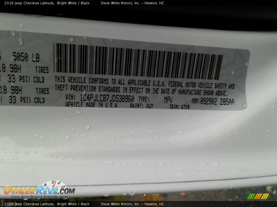 2018 Jeep Cherokee Latitude Bright White / Black Photo #26