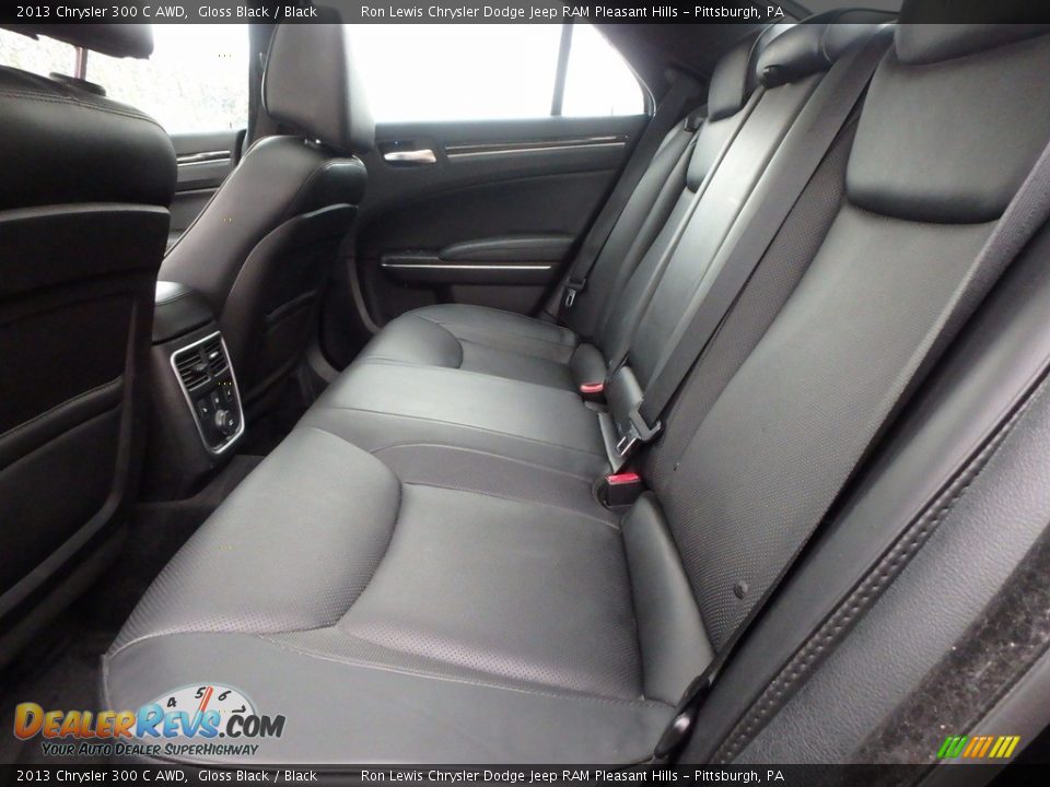 2013 Chrysler 300 C AWD Gloss Black / Black Photo #12