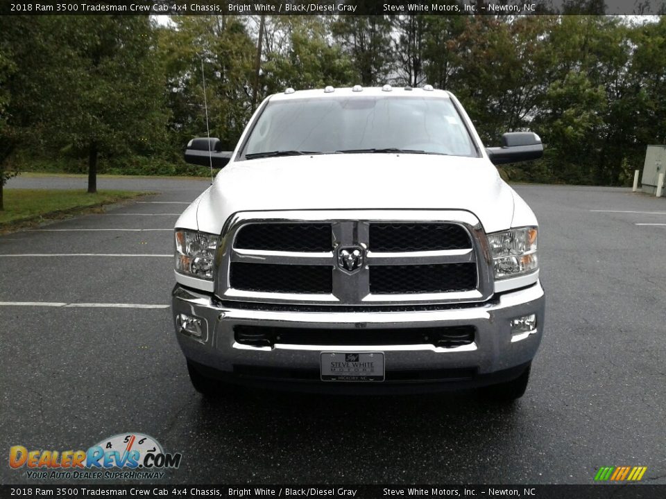 2018 Ram 3500 Tradesman Crew Cab 4x4 Chassis Bright White / Black/Diesel Gray Photo #3
