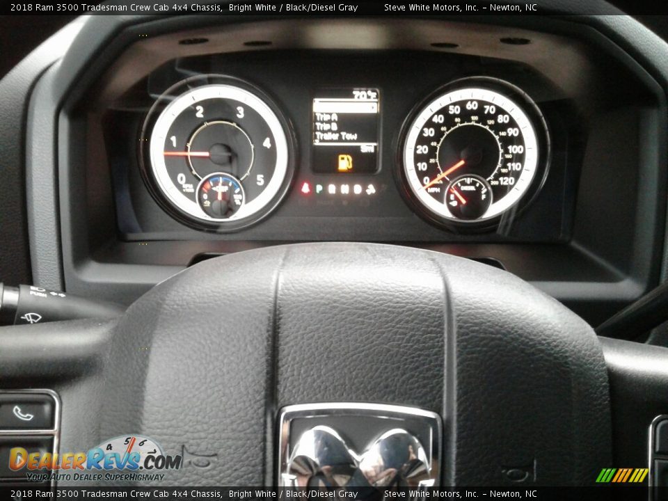 2018 Ram 3500 Tradesman Crew Cab 4x4 Chassis Bright White / Black/Diesel Gray Photo #13