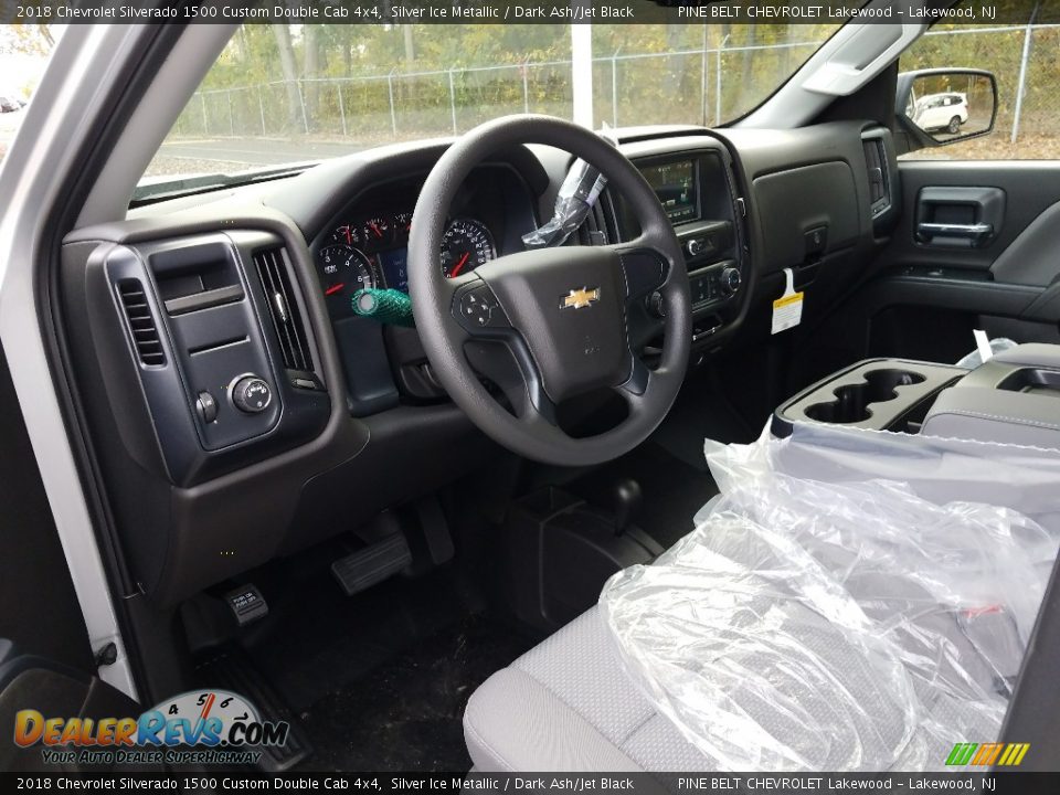 Dark Ash/Jet Black Interior - 2018 Chevrolet Silverado 1500 Custom Double Cab 4x4 Photo #7