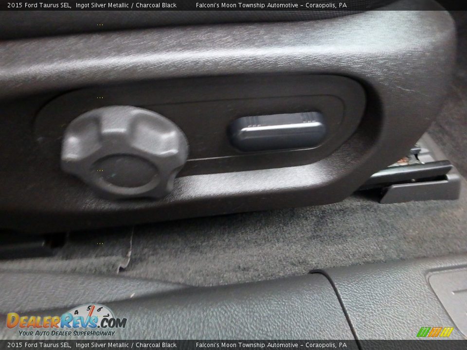 2015 Ford Taurus SEL Ingot Silver Metallic / Charcoal Black Photo #12