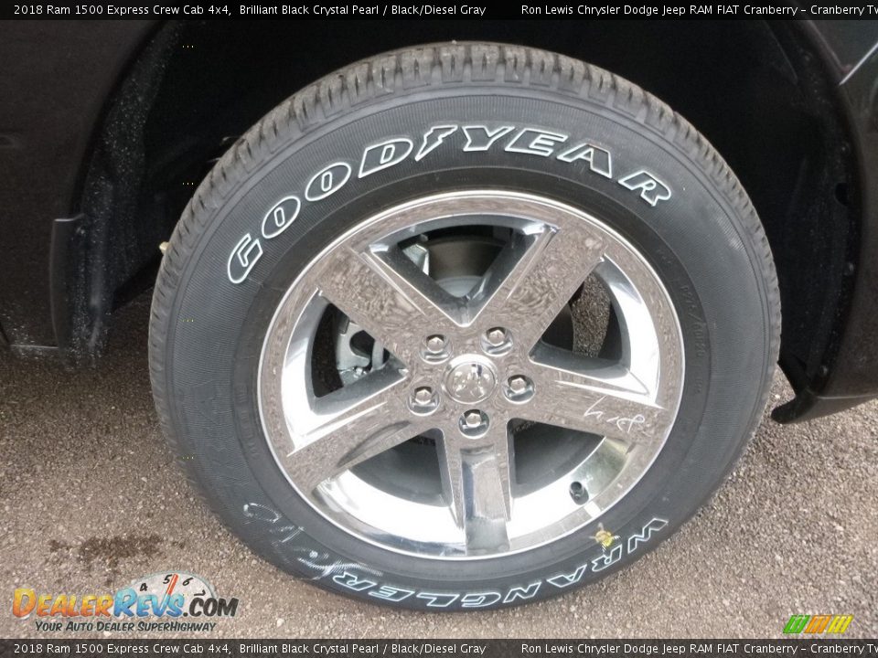 2018 Ram 1500 Express Crew Cab 4x4 Brilliant Black Crystal Pearl / Black/Diesel Gray Photo #9