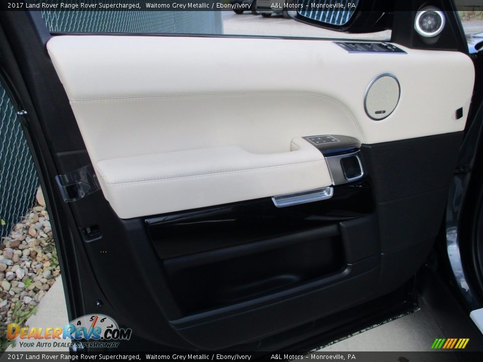 2017 Land Rover Range Rover Supercharged Waitomo Grey Metallic / Ebony/Ivory Photo #9