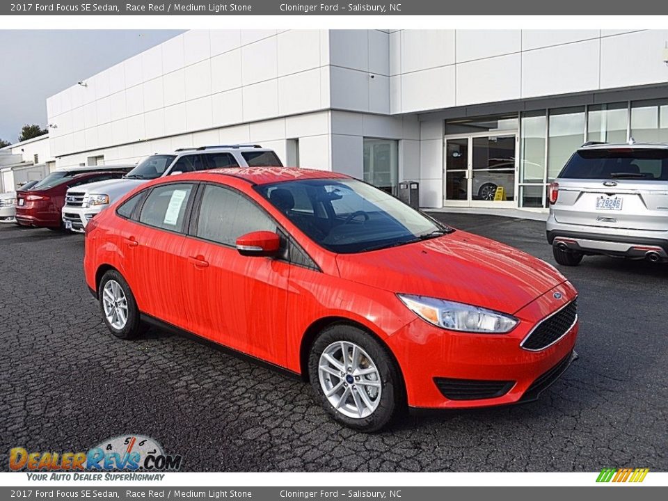 2017 Ford Focus SE Sedan Race Red / Medium Light Stone Photo #1
