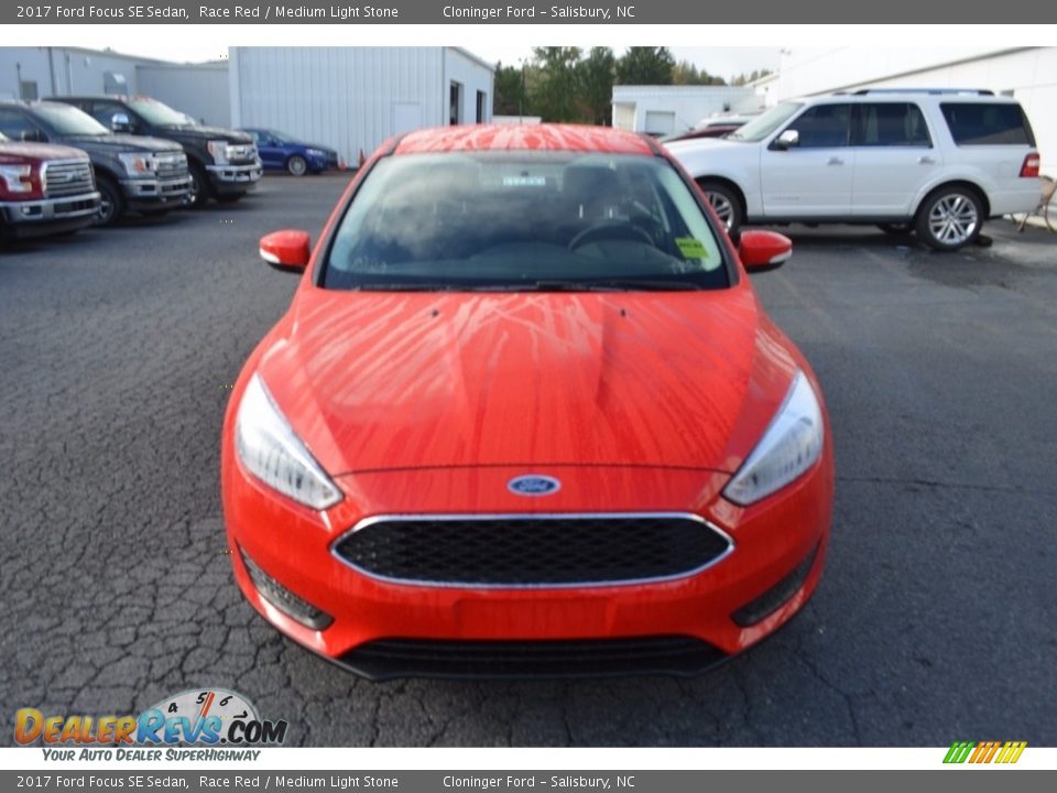 2017 Ford Focus SE Sedan Race Red / Medium Light Stone Photo #4