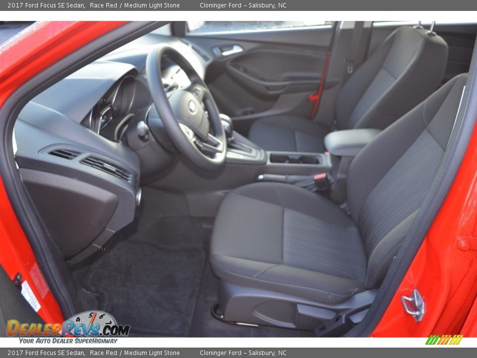 2017 Ford Focus SE Sedan Race Red / Medium Light Stone Photo #6