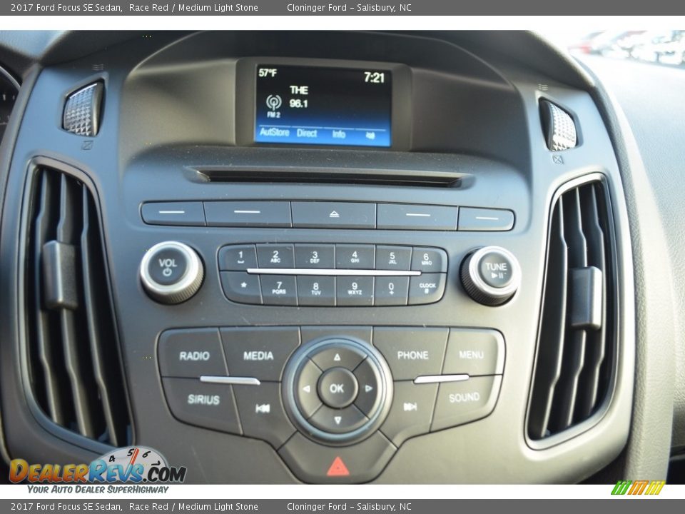 2017 Ford Focus SE Sedan Race Red / Medium Light Stone Photo #10