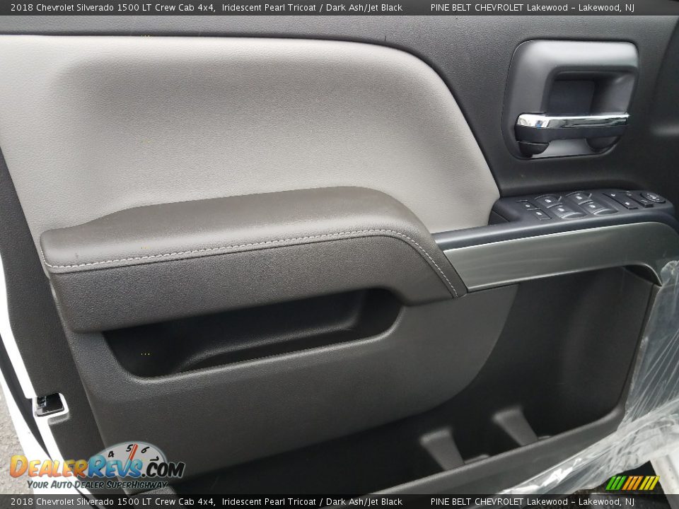 2018 Chevrolet Silverado 1500 LT Crew Cab 4x4 Iridescent Pearl Tricoat / Dark Ash/Jet Black Photo #8