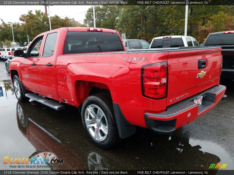 2018 Chevrolet Silverado 1500 Custom Double Cab 4x4 Red Hot / Dark Ash/Jet Black Photo #4