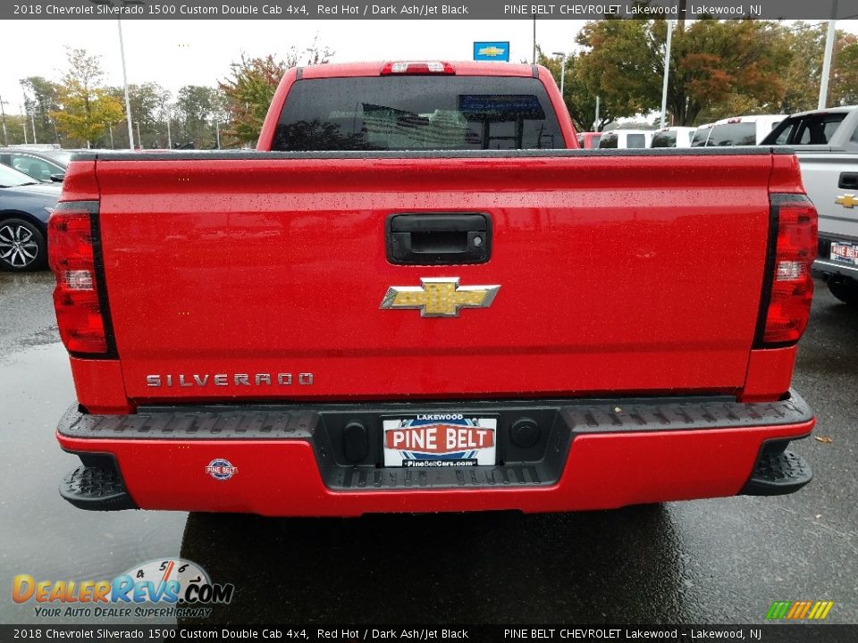 2018 Chevrolet Silverado 1500 Custom Double Cab 4x4 Red Hot / Dark Ash/Jet Black Photo #5