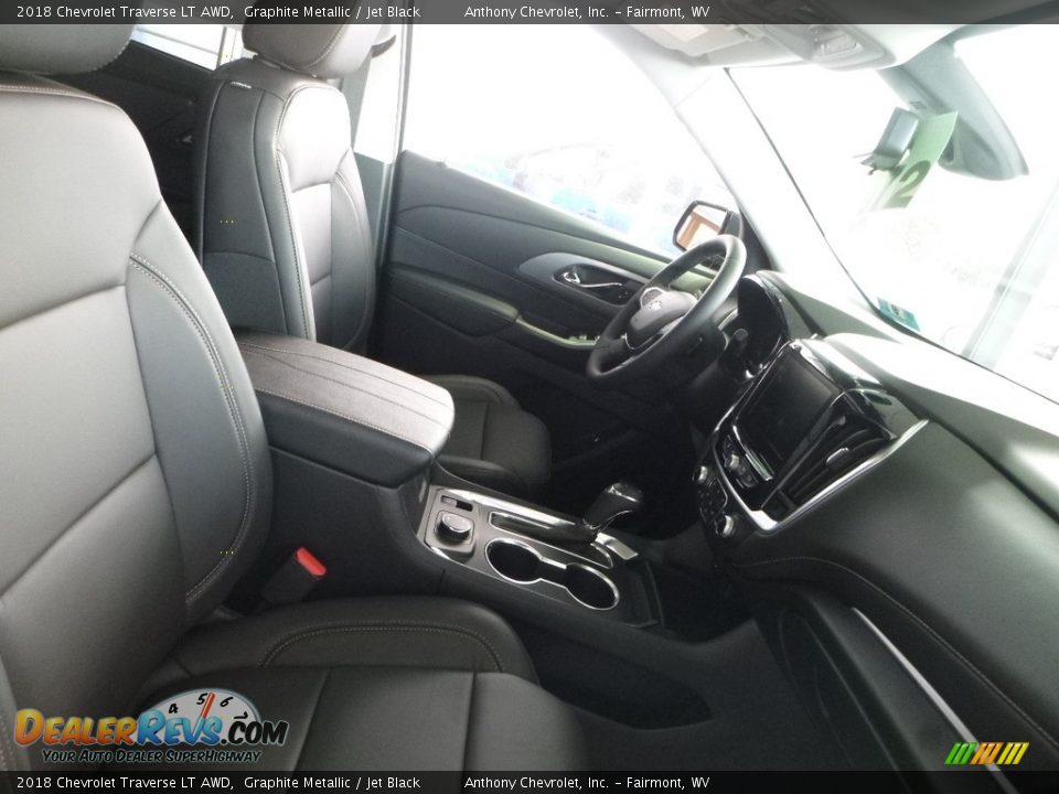 2018 Chevrolet Traverse LT AWD Graphite Metallic / Jet Black Photo #12