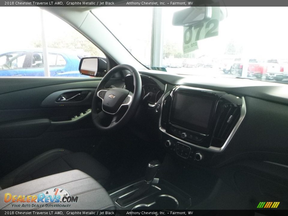 2018 Chevrolet Traverse LT AWD Graphite Metallic / Jet Black Photo #14