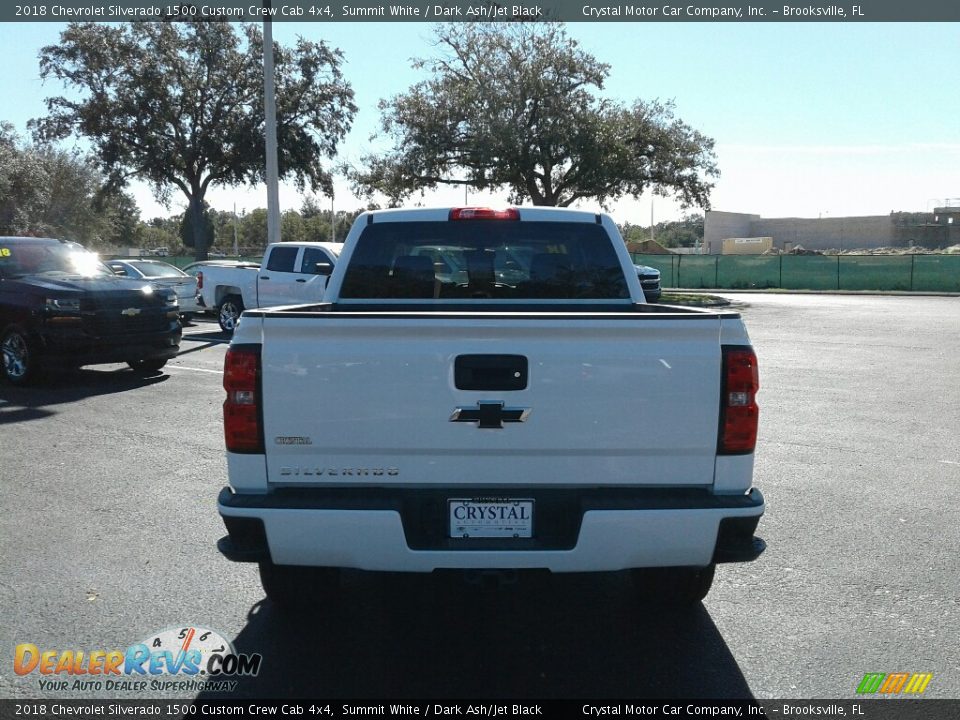 2018 Chevrolet Silverado 1500 Custom Crew Cab 4x4 Summit White / Dark Ash/Jet Black Photo #4