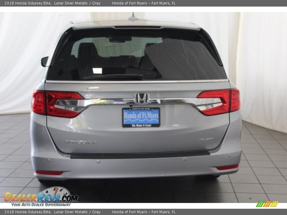 2018 Honda Odyssey Elite Lunar Silver Metallic / Gray Photo #7