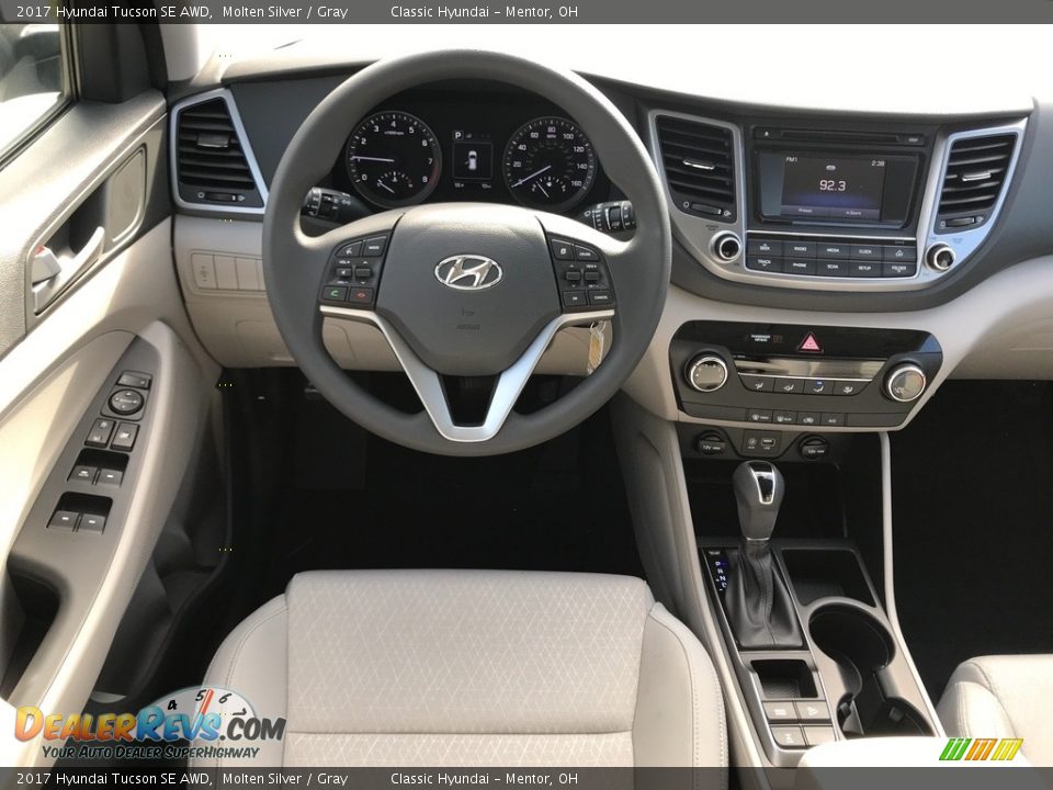 2017 Hyundai Tucson SE AWD Molten Silver / Gray Photo #3