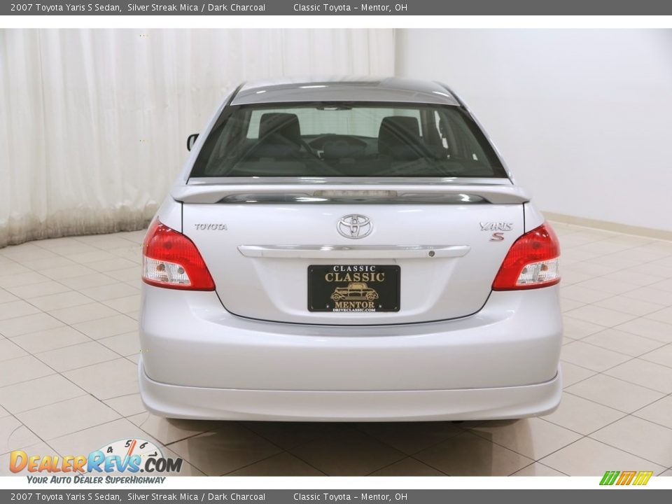 2007 Toyota Yaris S Sedan Silver Streak Mica / Dark Charcoal Photo #13