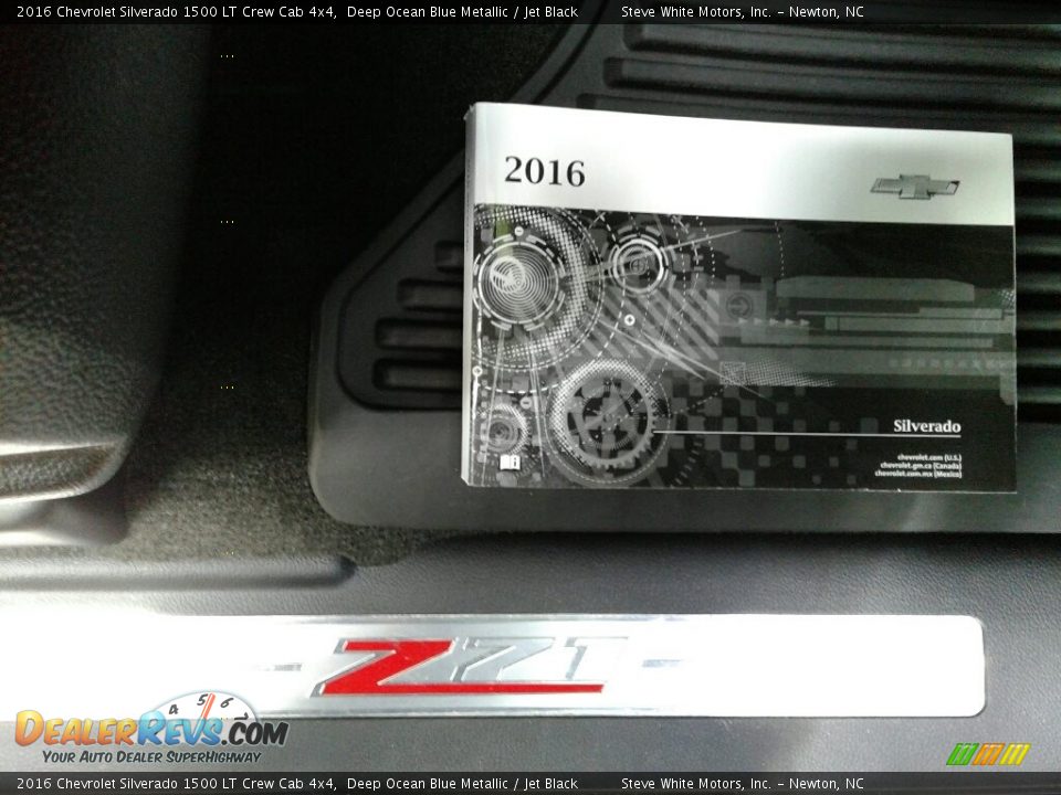 2016 Chevrolet Silverado 1500 LT Crew Cab 4x4 Deep Ocean Blue Metallic / Jet Black Photo #32