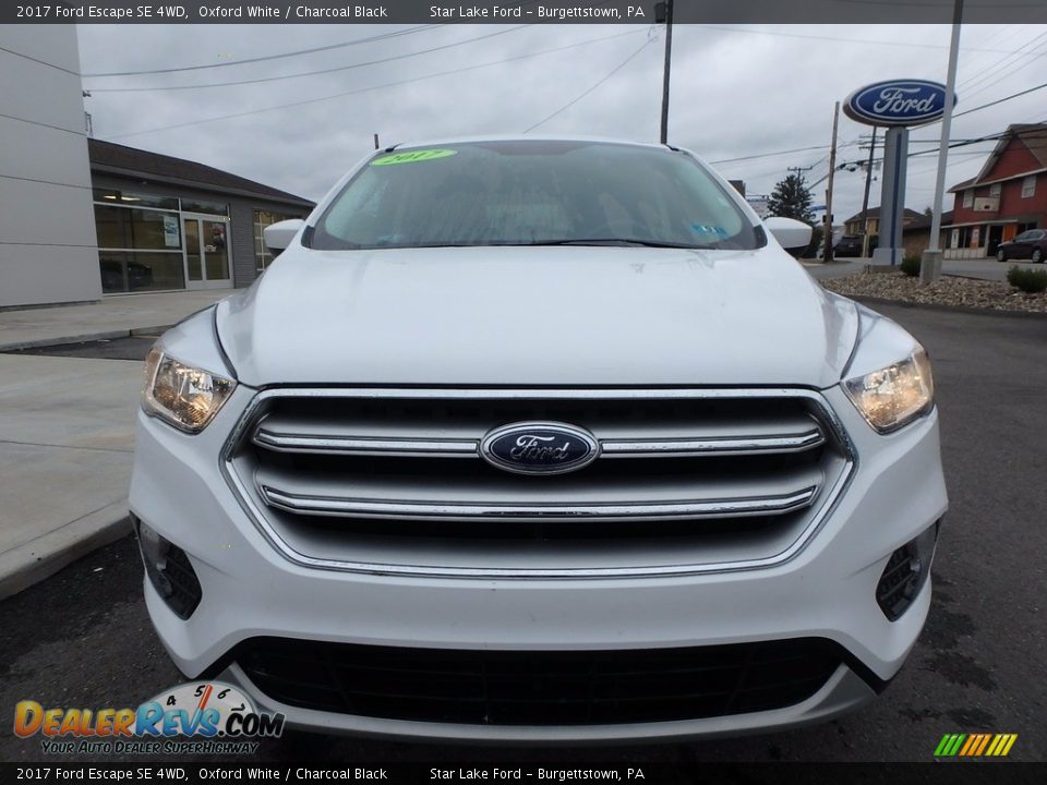 2017 Ford Escape SE 4WD Oxford White / Charcoal Black Photo #2