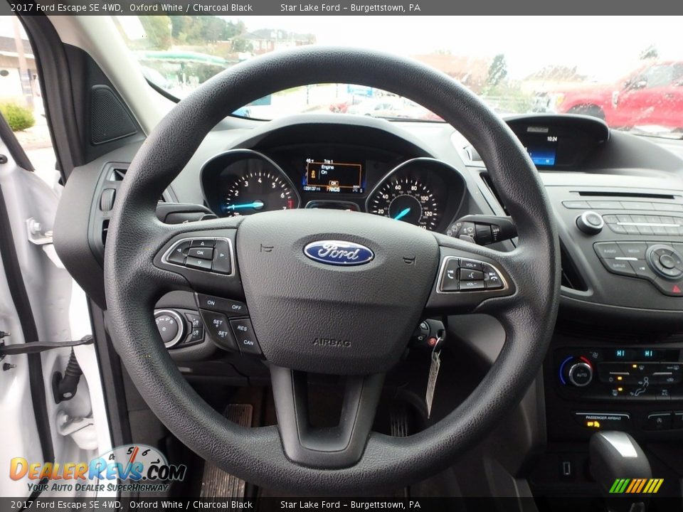 2017 Ford Escape SE 4WD Oxford White / Charcoal Black Photo #16