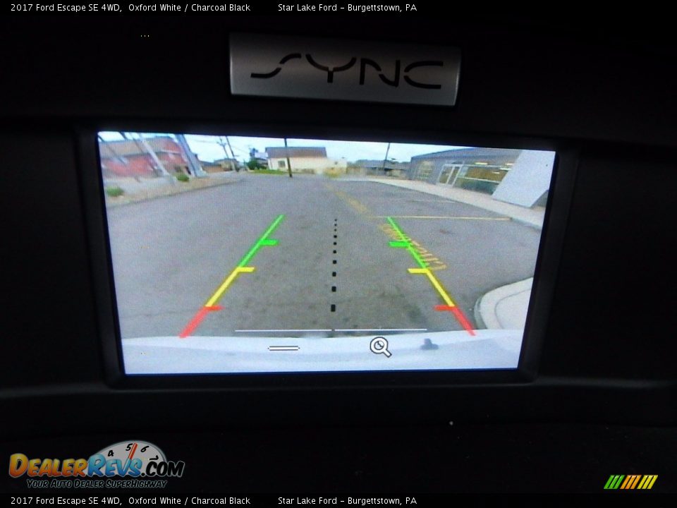2017 Ford Escape SE 4WD Oxford White / Charcoal Black Photo #18
