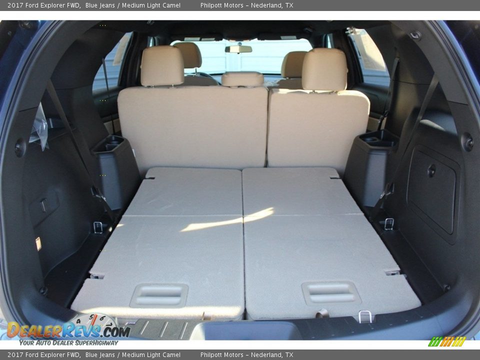 2017 Ford Explorer FWD Blue Jeans / Medium Light Camel Photo #25