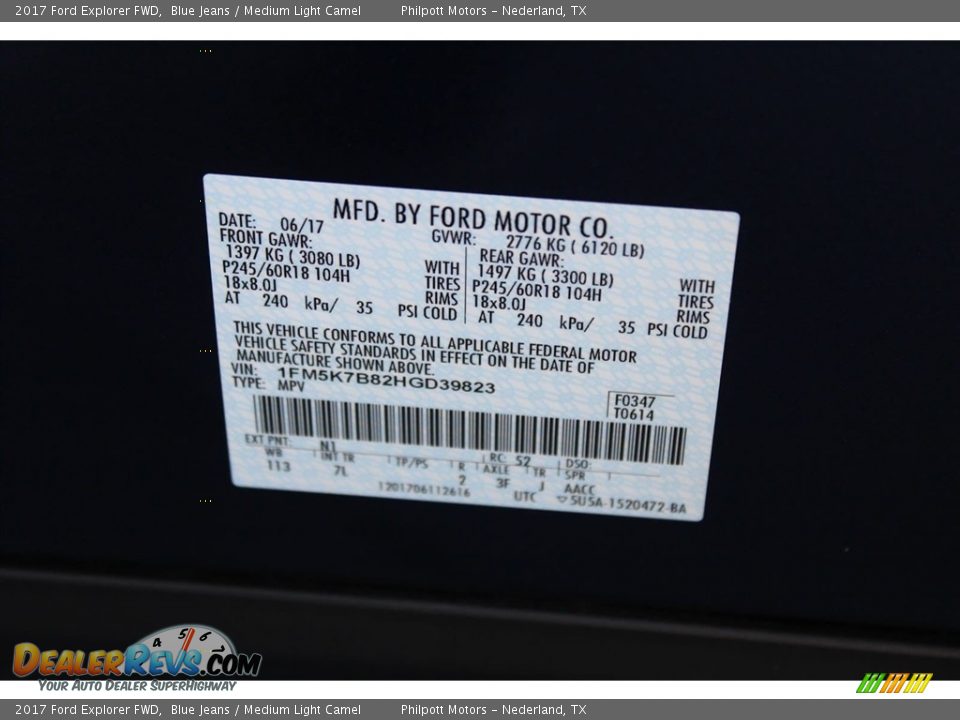 2017 Ford Explorer FWD Blue Jeans / Medium Light Camel Photo #28