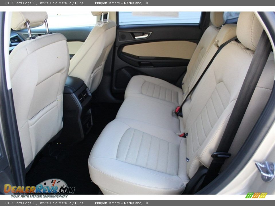 2017 Ford Edge SE White Gold Metallic / Dune Photo #19
