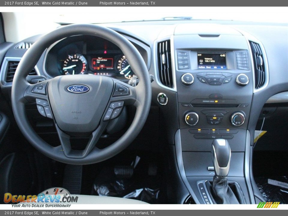 2017 Ford Edge SE White Gold Metallic / Dune Photo #20