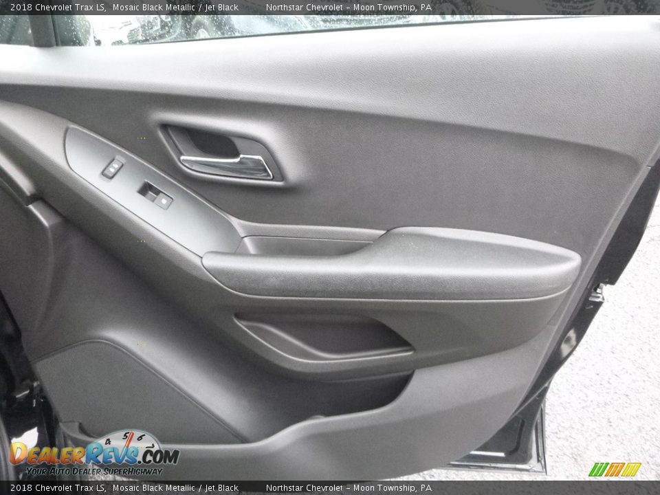 2018 Chevrolet Trax LS Mosaic Black Metallic / Jet Black Photo #12