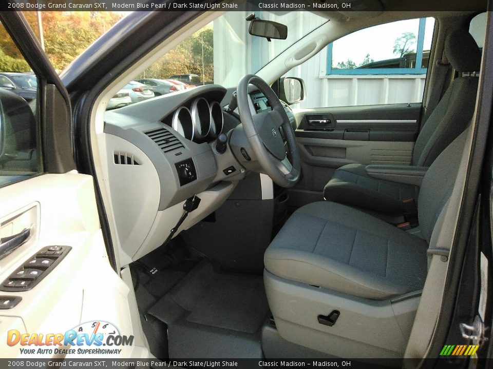 2008 Dodge Grand Caravan SXT Modern Blue Pearl / Dark Slate/Light Shale Photo #8