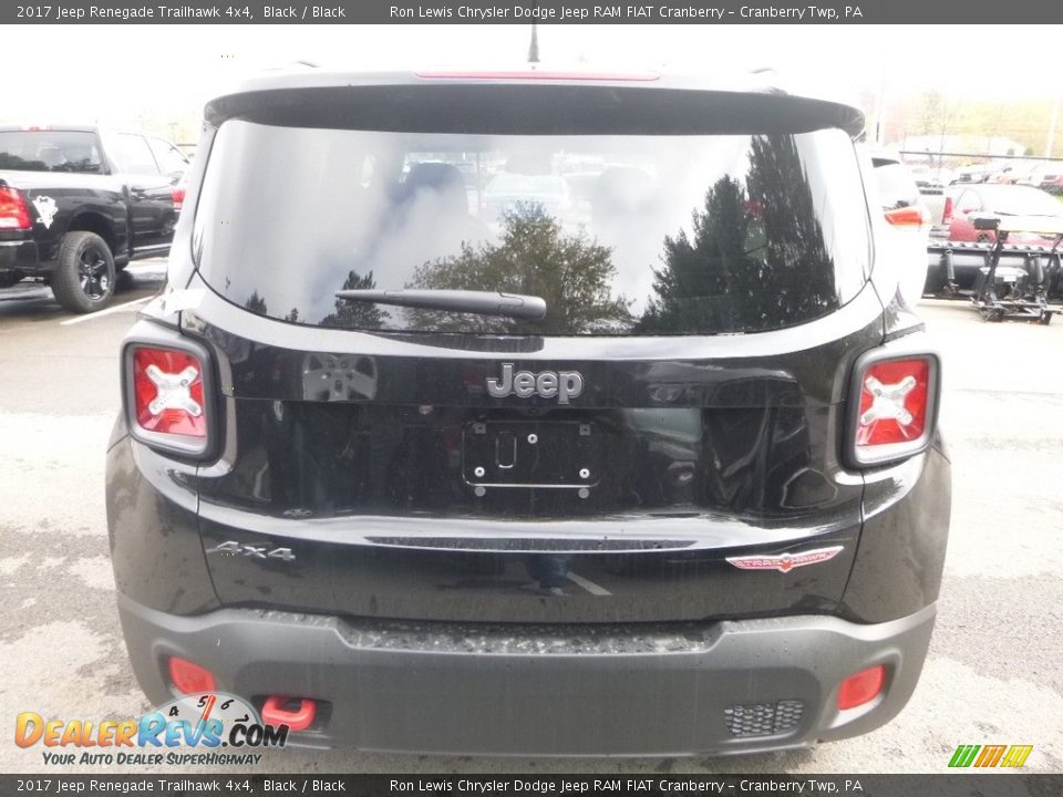 2017 Jeep Renegade Trailhawk 4x4 Black / Black Photo #4