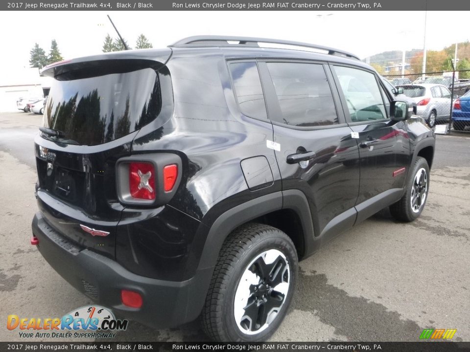 2017 Jeep Renegade Trailhawk 4x4 Black / Black Photo #5