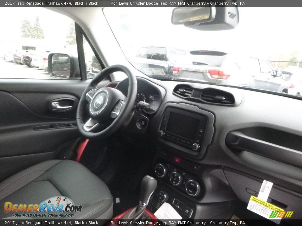 2017 Jeep Renegade Trailhawk 4x4 Black / Black Photo #9