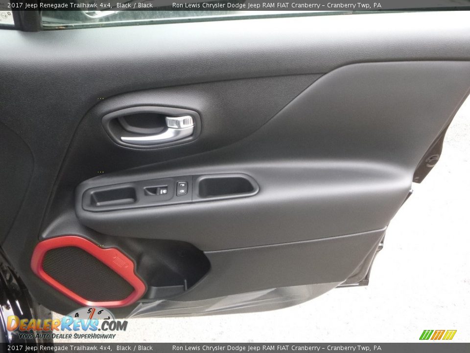 2017 Jeep Renegade Trailhawk 4x4 Black / Black Photo #11