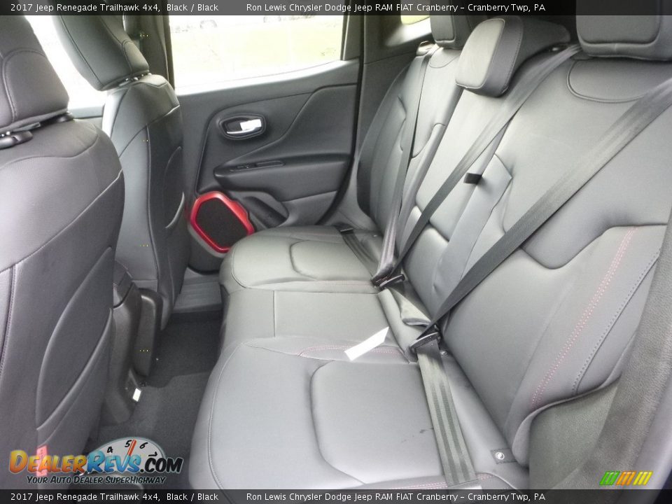 2017 Jeep Renegade Trailhawk 4x4 Black / Black Photo #12