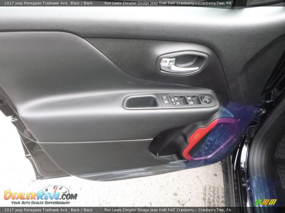 2017 Jeep Renegade Trailhawk 4x4 Black / Black Photo #13