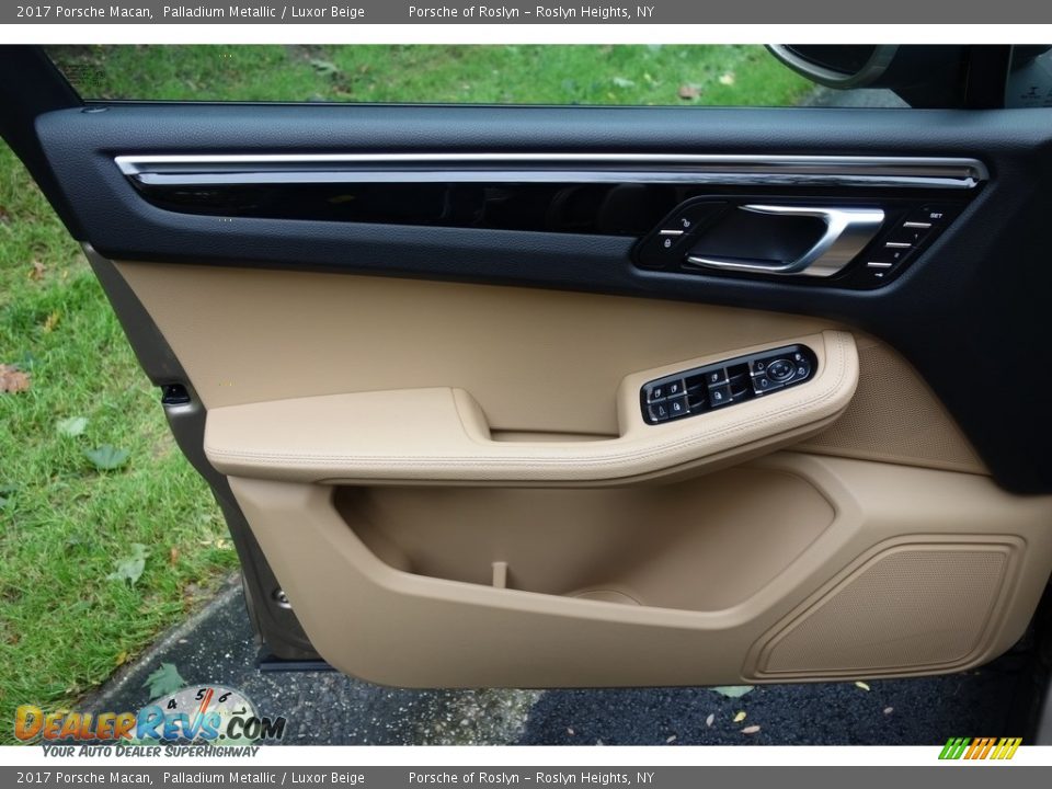 2017 Porsche Macan Palladium Metallic / Luxor Beige Photo #11