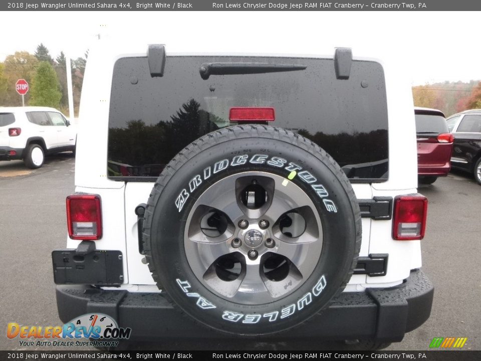 2018 Jeep Wrangler Unlimited Sahara 4x4 Bright White / Black Photo #4