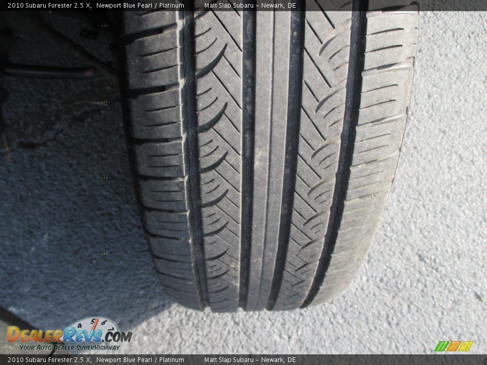 2010 Subaru Forester 2.5 X Newport Blue Pearl / Platinum Photo #22